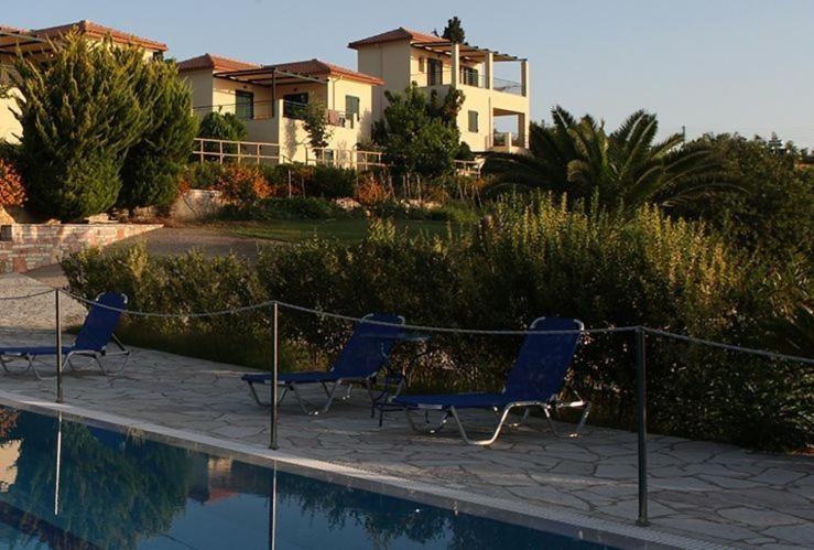 Il Villaggio Chrani Exteriör bild