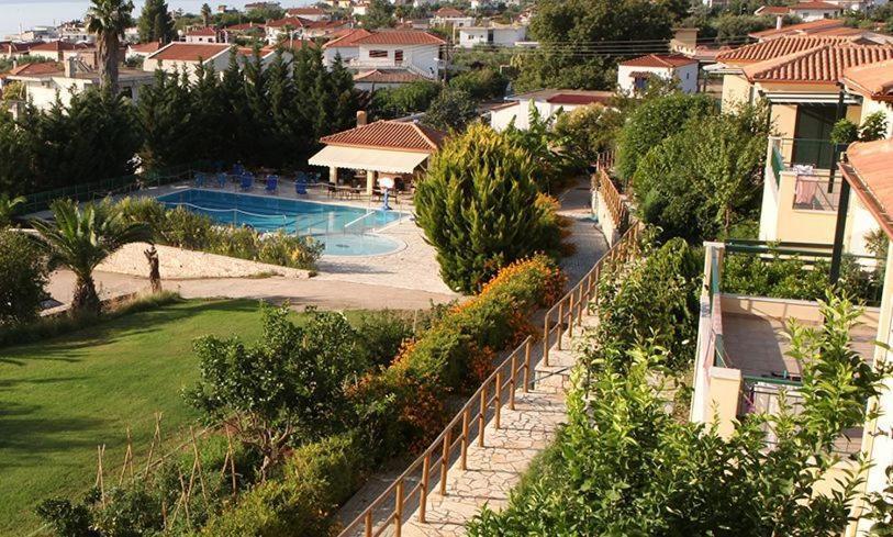 Il Villaggio Chrani Exteriör bild